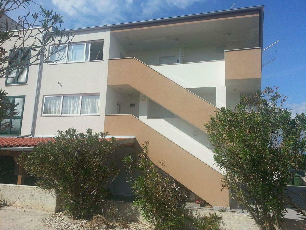 Kartini Apartment Nin Exteriér fotografie
