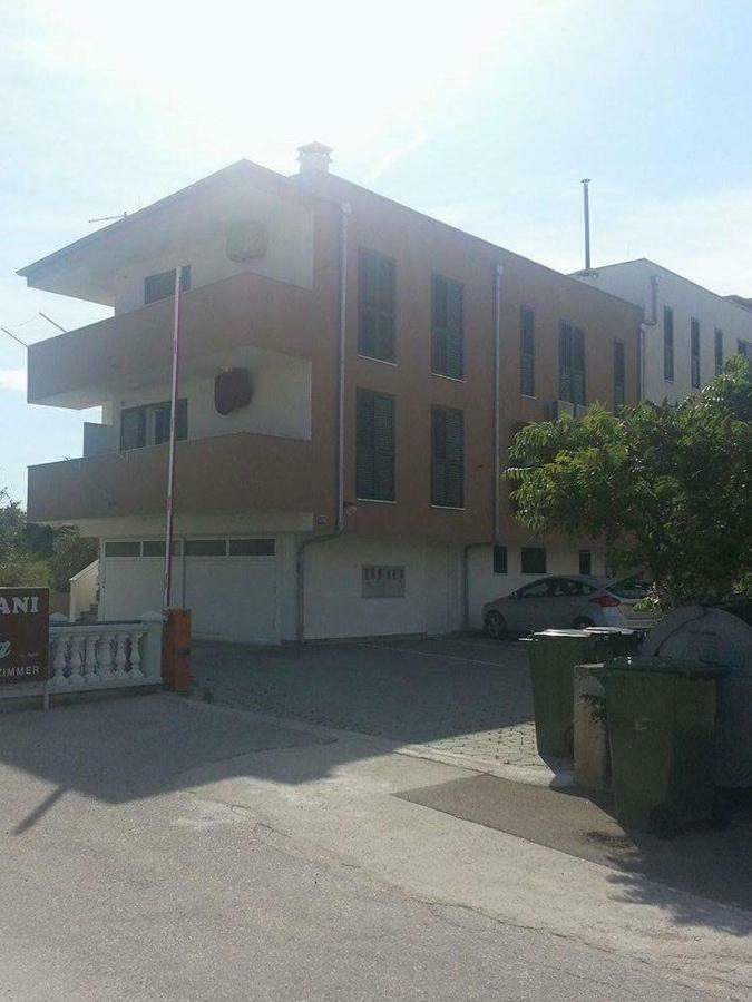 Kartini Apartment Nin Exteriér fotografie